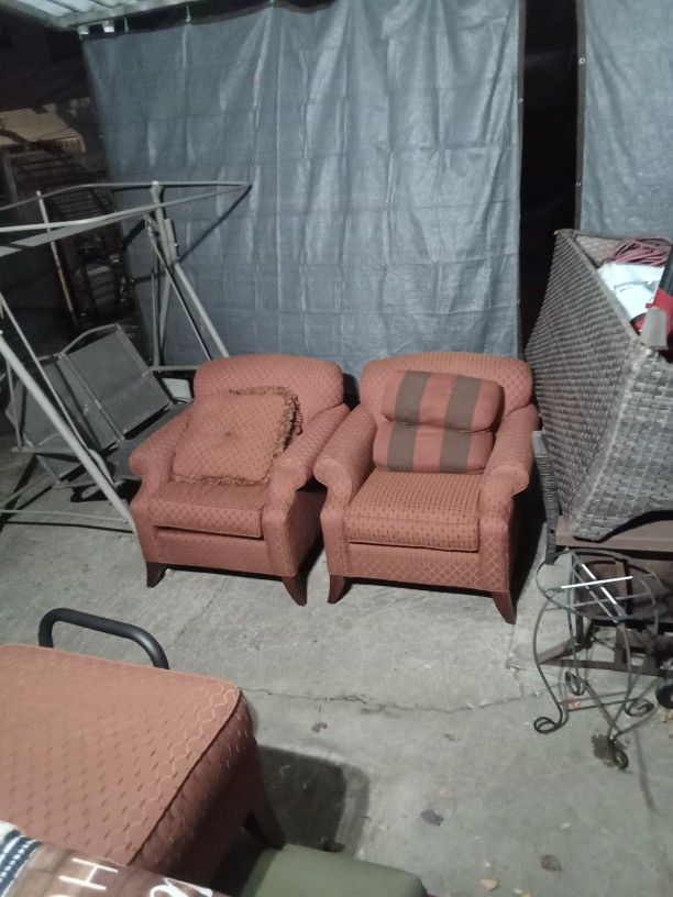 2 Candice Olson Chairs And Foot Rest