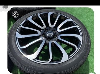 Brand NEW Range Rover 22 inch Wheels and Tires