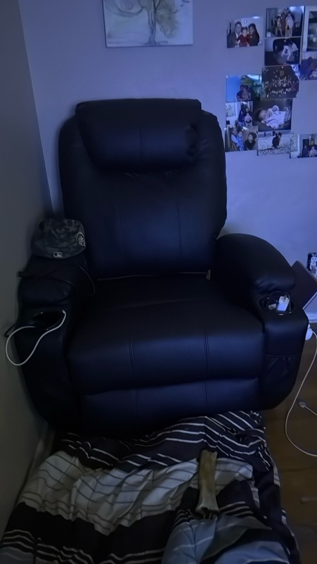 Massage reclining chair