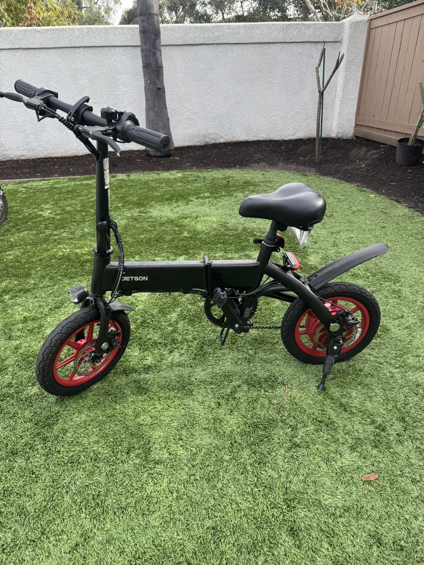 Jetson Arro Folding E-Bike