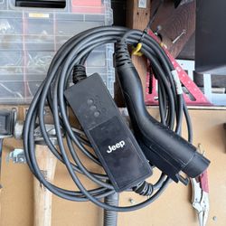 Jeep 4xe Charger
