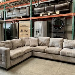 Thomasville Kylie Fabric Sectional with Storage Ottoman, Gray 