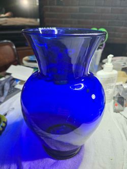 10.5" Blue Glass Vase