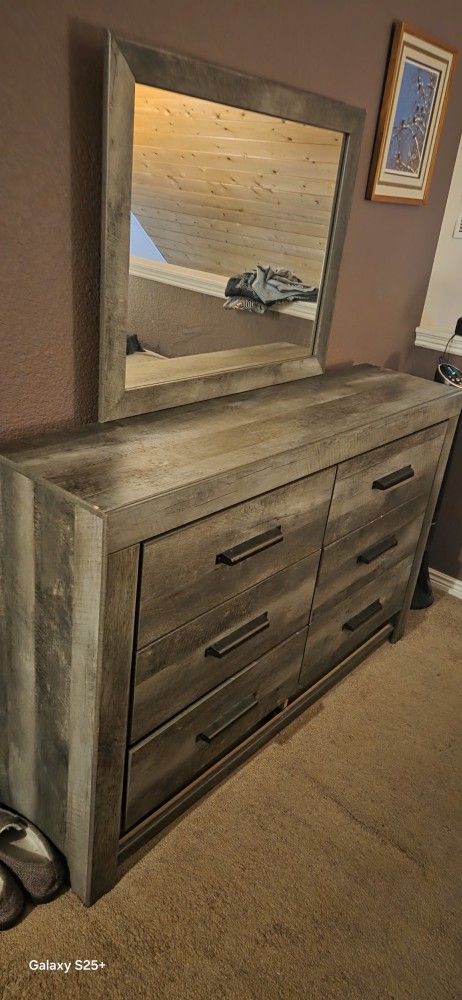 6 Drawer Dresser