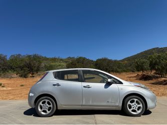 2011 Nissan leaf SV