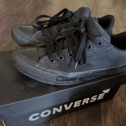 Men Converse Size 9