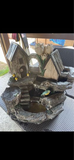 Small table top water fountain