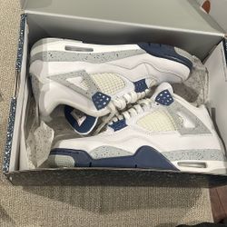 Jordan 4’s