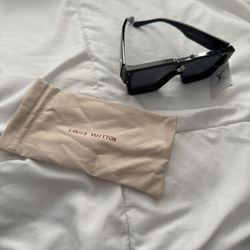 Louis Vuitton Cyclone Sunglasses