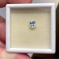 Round Cut Aquamarine