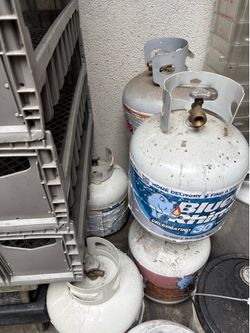 Propane tanks (6)