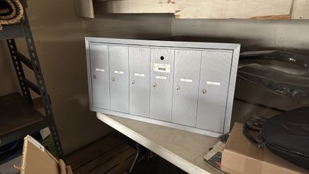 salsbury USPS STD 48+ mailbox 6 unit