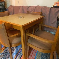 Hotel Breakfast Tables 