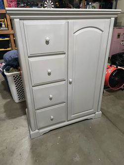 Kids clothes cabinet
