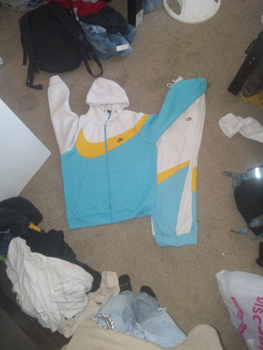 Nike Sweat suit/ Fleece Set