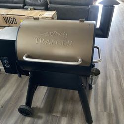 Traeger Pro Series 22 wood pellet grill