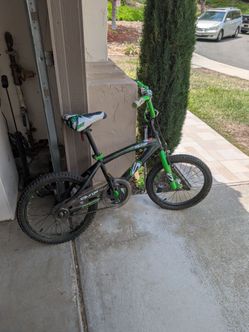 Next Surge 18" Kids BMX Bike – Black & Green