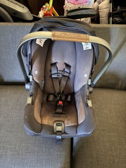 Nuna Car seat