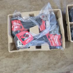 Milwaukee Fuel Drill Set