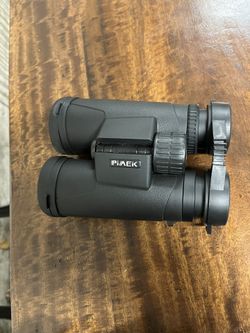 New Condition 10x42 PiEK Binoculars 