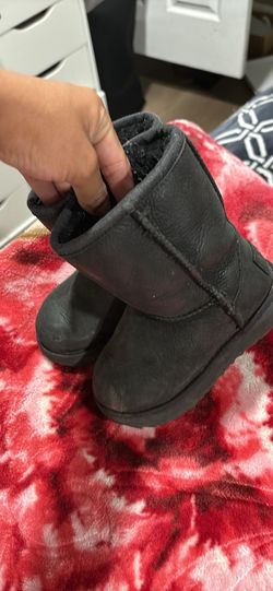Toddler Uggs Size 8c