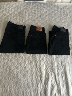 Black Levi’s Jeans