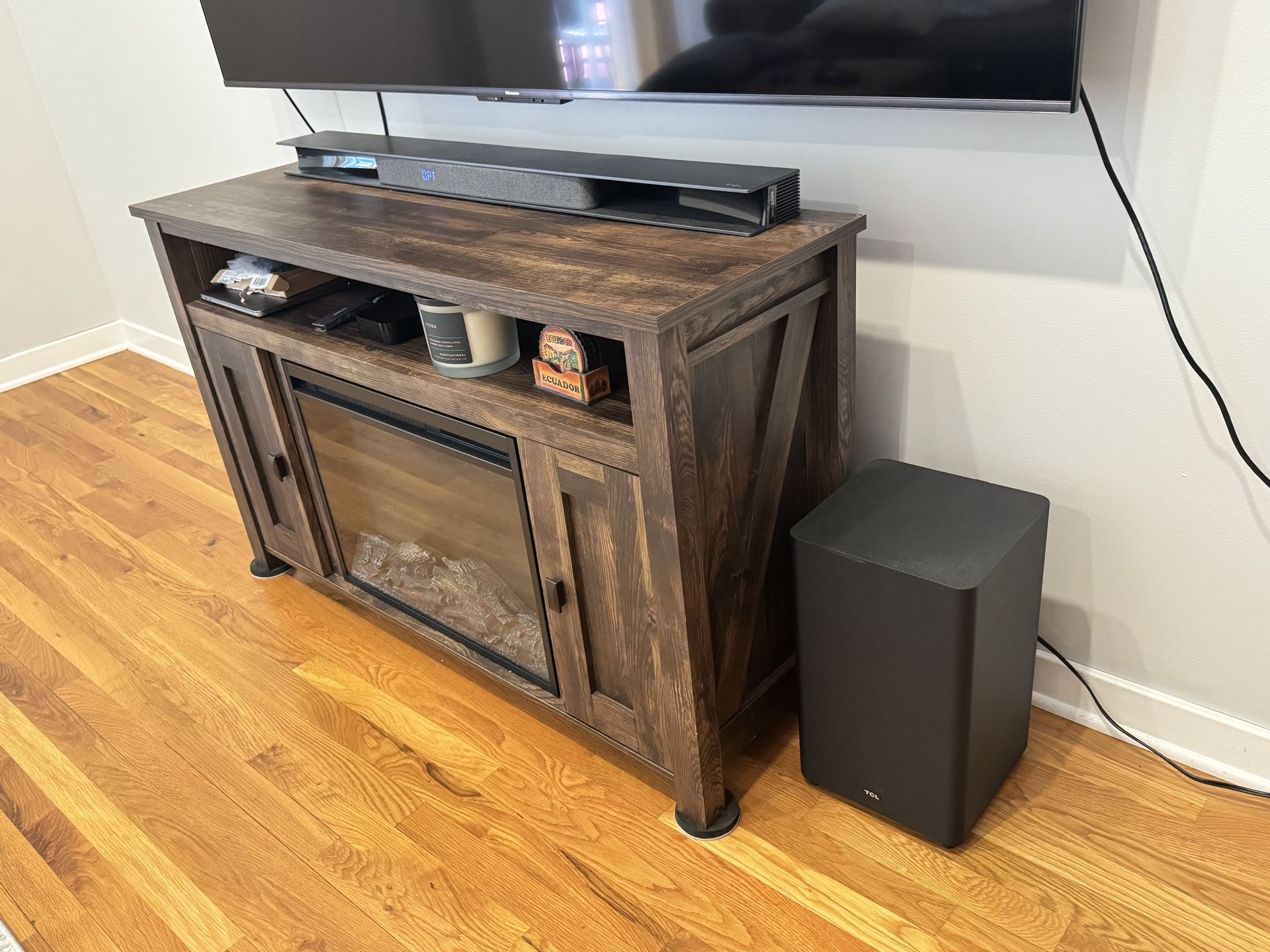 TCL TS9030 is a TCL Alto 9+ soundbar with built-in subwoofer and support for HDMI ARC, optical, Bluetooth, and IR learning