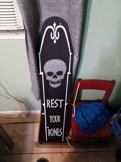 Halloween prop