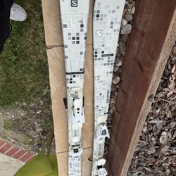 Woman’s Skis 159 Salomon