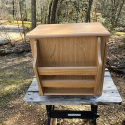 Magazine Rack End Table Great Condition!