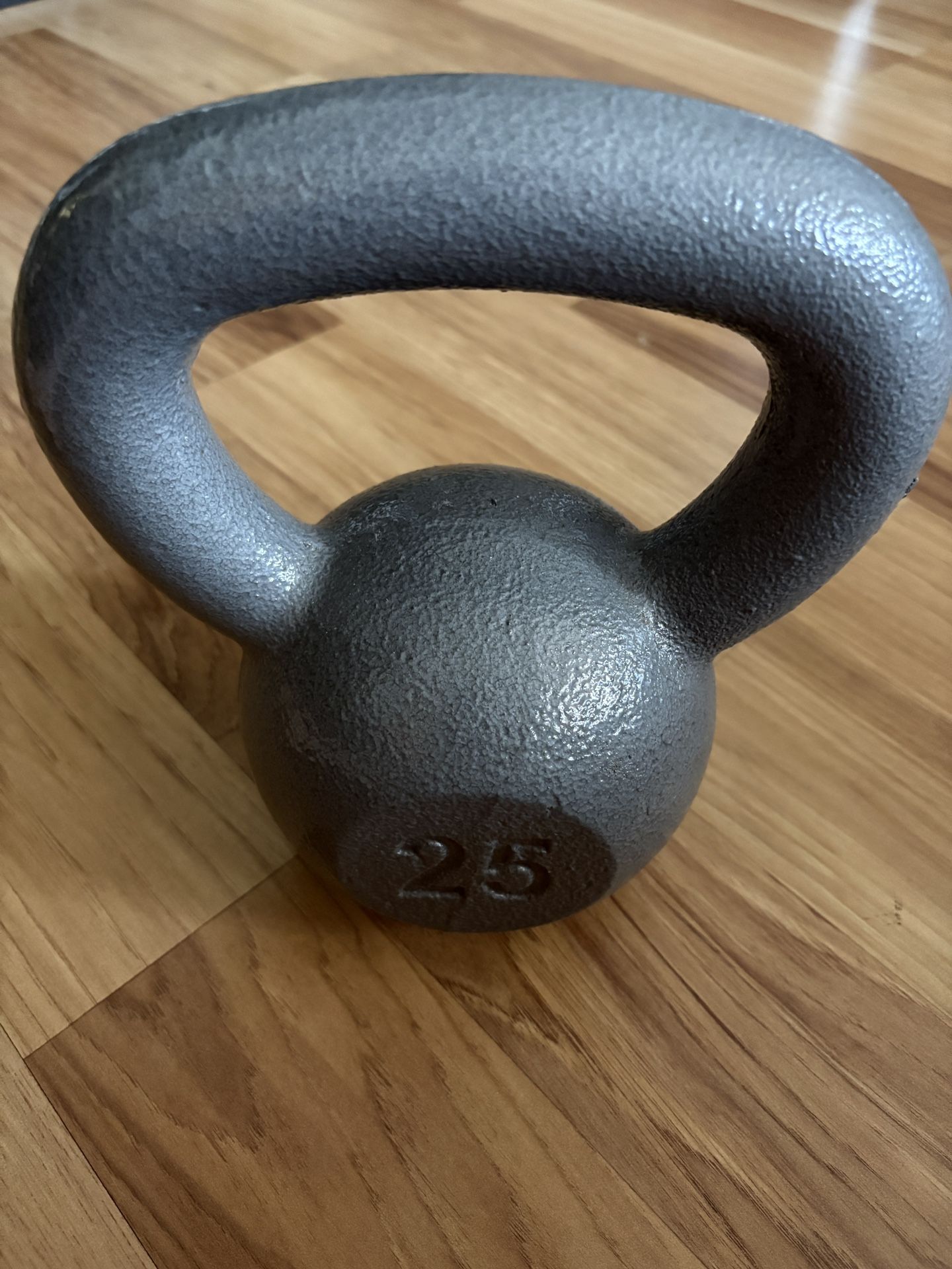 25 LB Kettle Bell