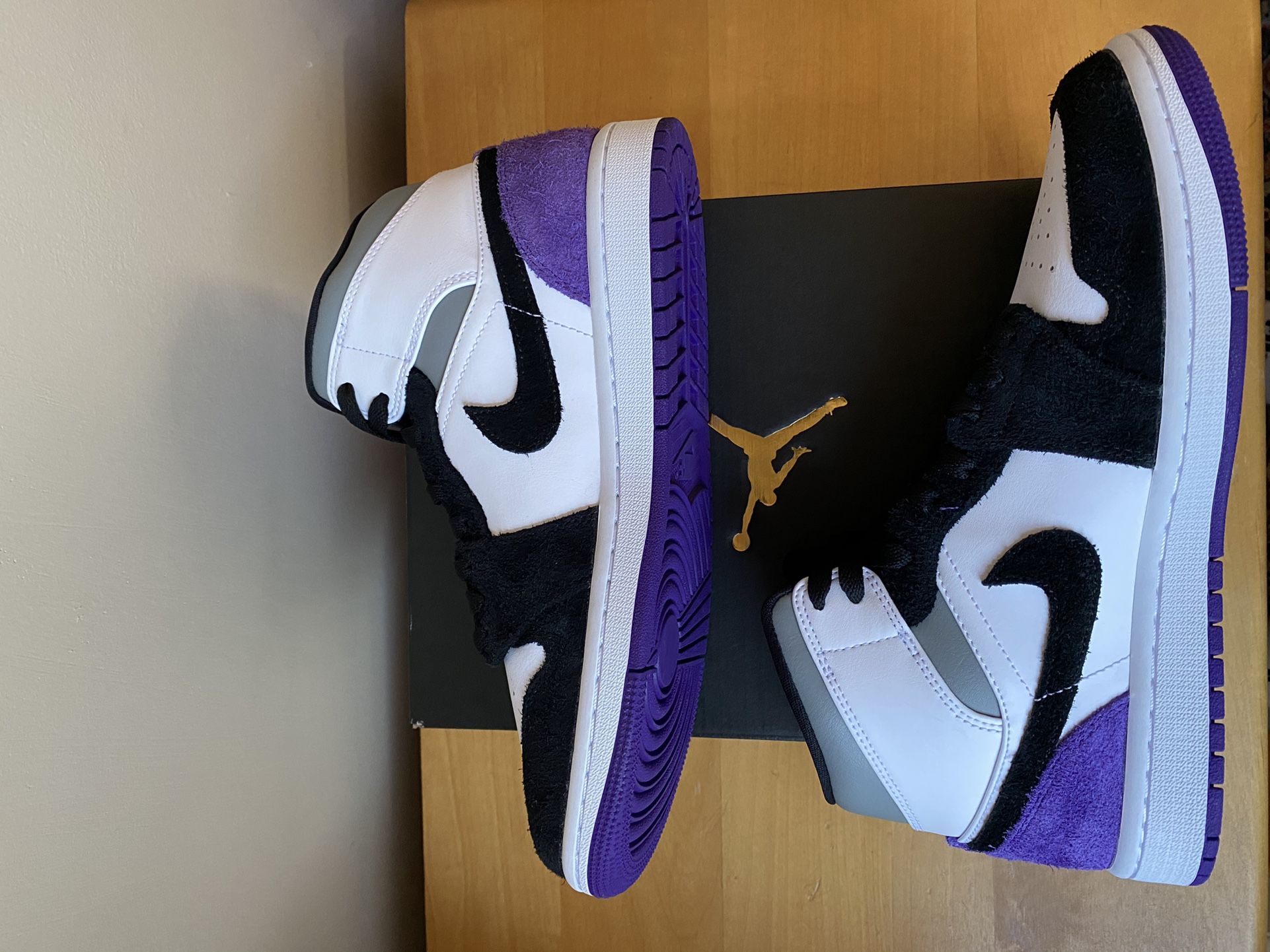 Se Varsity Purple Jordan One Purple Mid Nike Air Jordan Mid SE