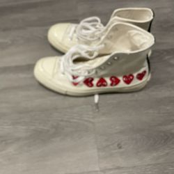 Converse. Comme de garçon