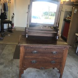 Antique Vanity With Mirror