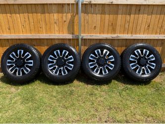 GMC DENALI ULTIMATE HD WHEELS AND TIRES