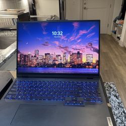 Lenovo Legion Pro 5 16IRX8 16" 4060 (1TB SSD, Intel Core i7 13th 32gb Ram
