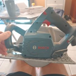 Bosch Skillsaw. No Battery