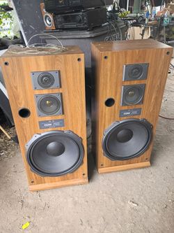 Vintage sanyo speakers. 15 inches.