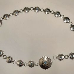 Western-Style Silvertone Concho Chain Belt Floral Plates & Small Faux Turquoise 