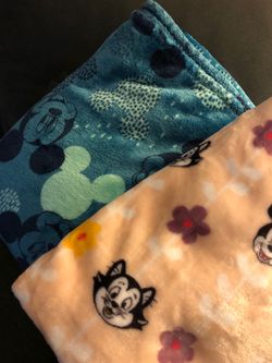 Kids. Mickey & Minnie throw blanket