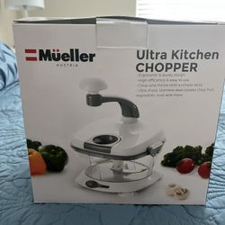 New Mueller poultry kitchen chopper
