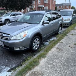 2011 Subaru Outback Premium Wagon 4D