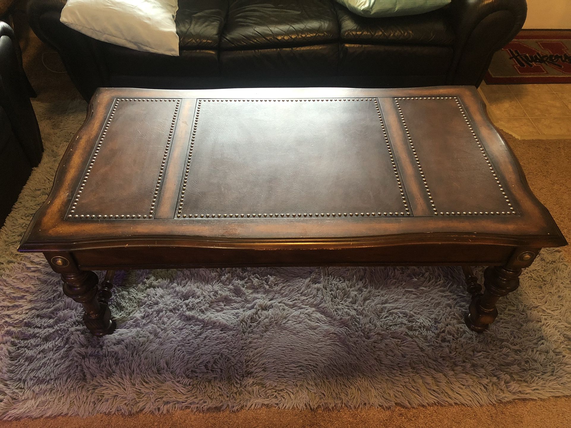 Nice Wooden/Leather Coffee Table 