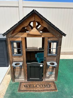 Outdoor Kid's Playhouse