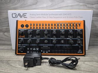 BEHRINGER CRAVE SYNTHESIZER(A1D034843)