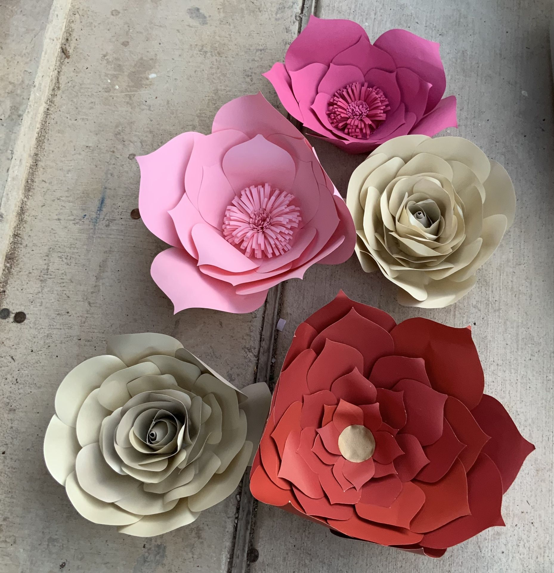 Lots Of Paper Flowers! Perfect Decor For Home, Wedding, Events 