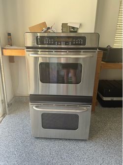 GE 30" Electric Built-In Wall Double Oven JTP50SHSS
