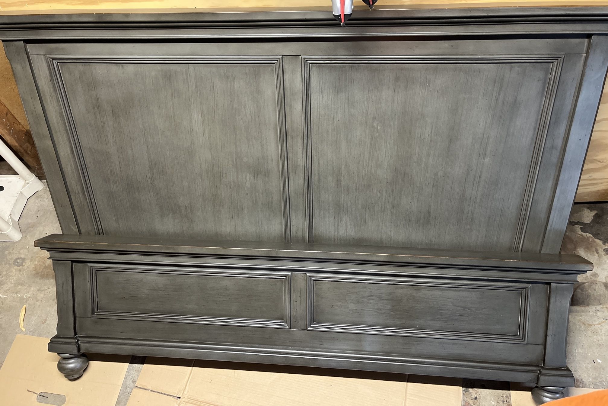 Queen Size Bed Frame, Oxford Style, Gray