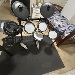 Electronic Drum Set with Mesh Pads