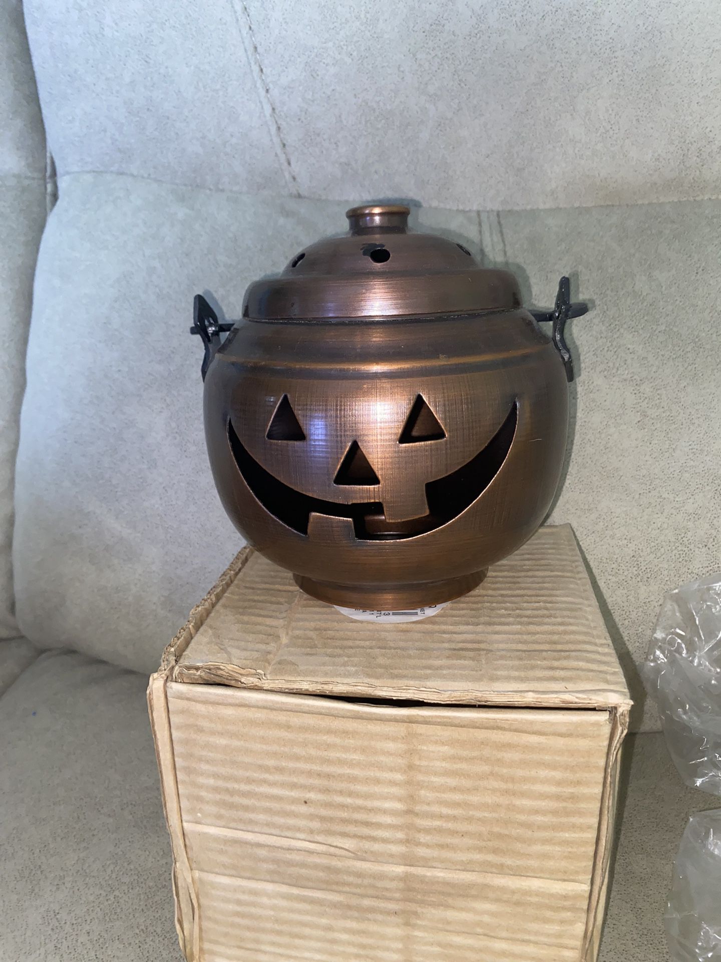 Hosley Halloween Small Metal Pumpkin / Jack O Lantern Candle Holder